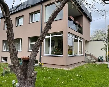 Merelaehedane Peremaja Paernus Tatil Evi *