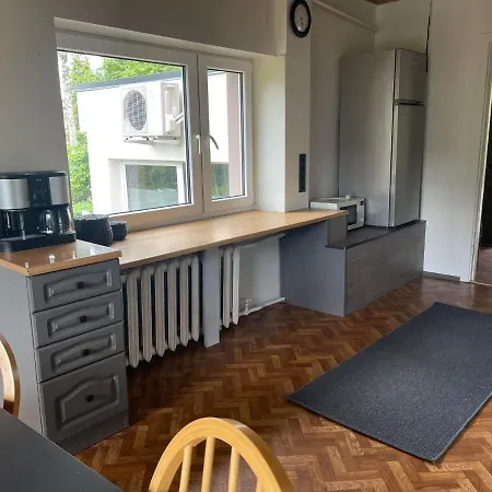 Dom wakacyjny Merelaehedane Peremaja Paernus *