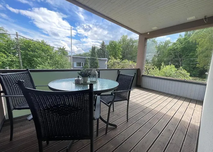 Dom wakacyjny Merelaehedane Peremaja Paernus *