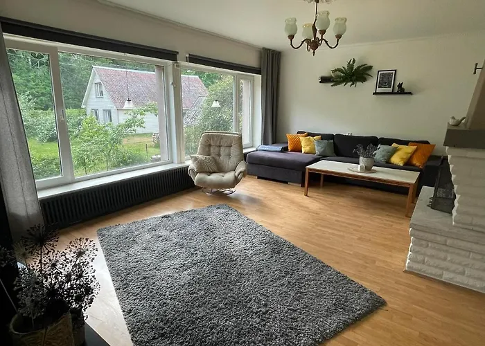 Merelaehedane Peremaja Paernus 펜션 *