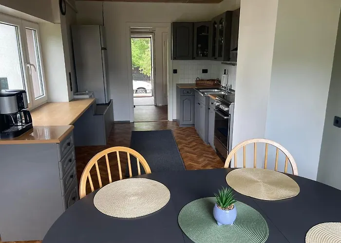 Merelaehedane Peremaja Paernus 페르누