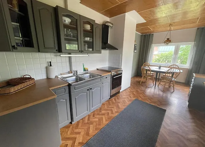 Merelaehedane Peremaja Paernus * 페르누