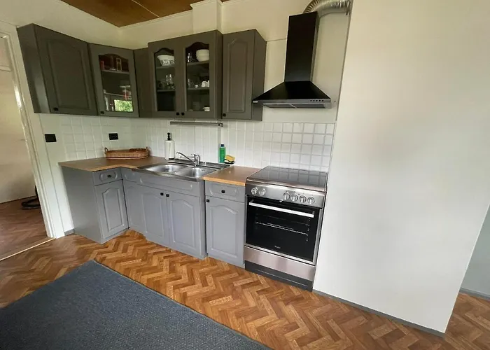 Merelaehedane Peremaja Paernus 펜션 *